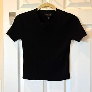 Black cropped sweater